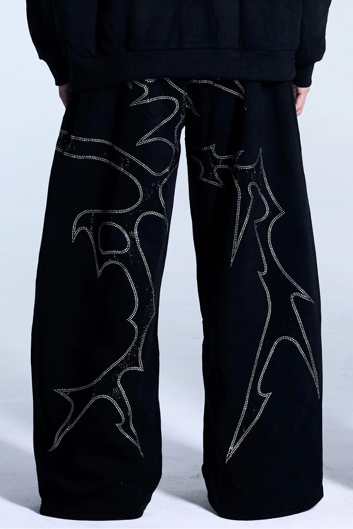 THORNS SWEATPANT BLACK - Image 3